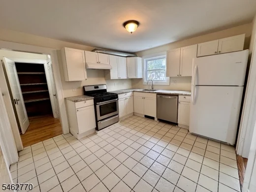 1316 Broad Street, Unit 2 — listing photograph