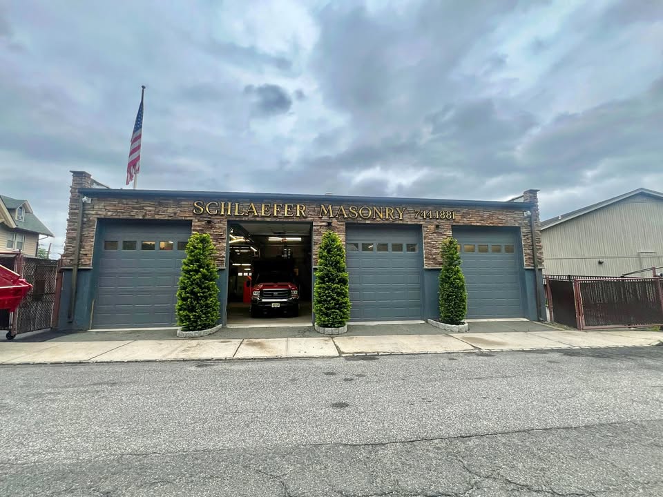 328 Orange Road garage building exterior