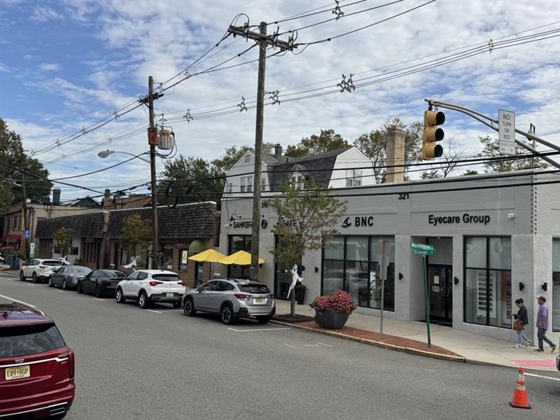 Orange Road streetscape for the 309, 311, 313 and 315 Orange Road managed property group