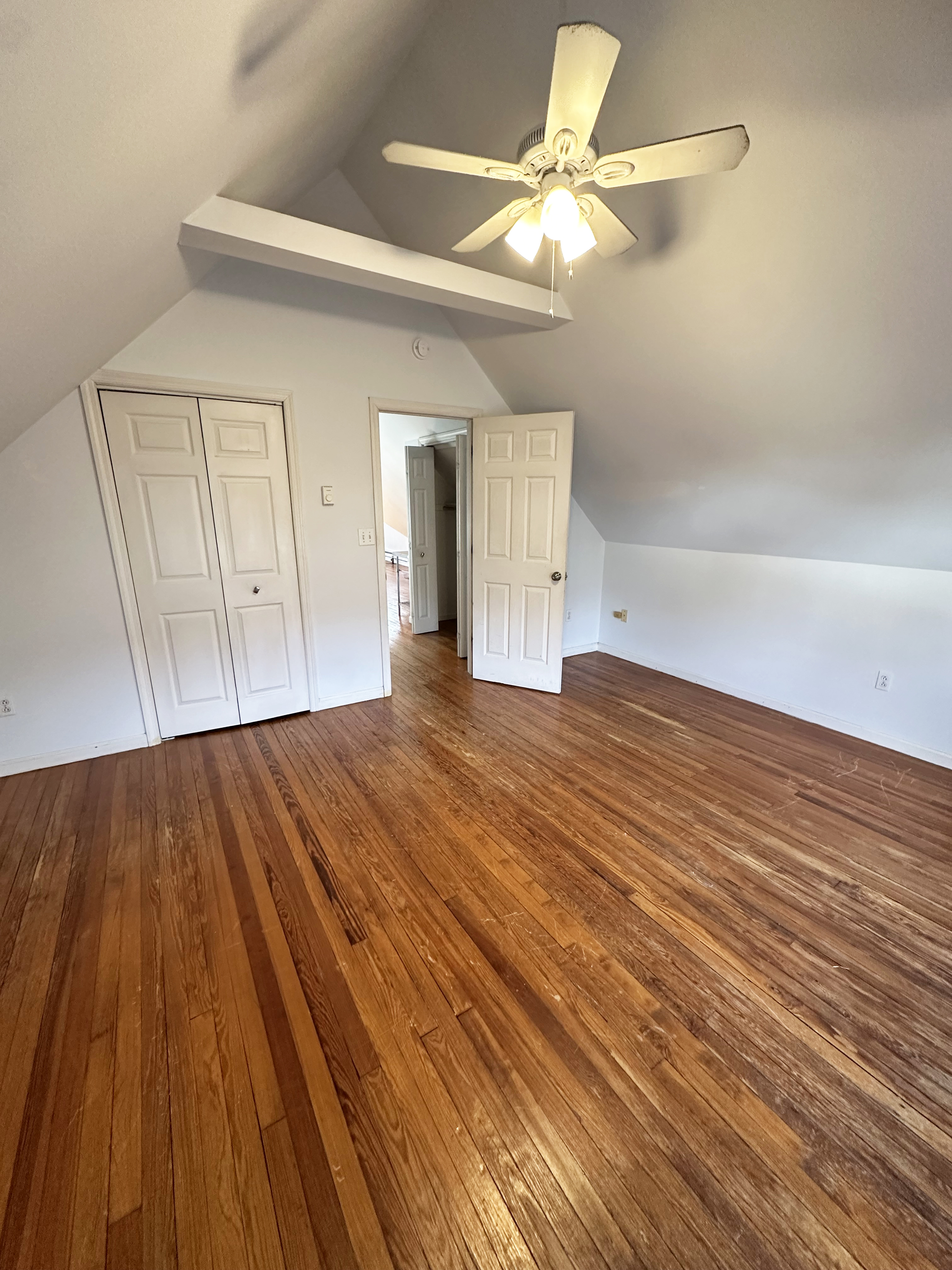 422 valley 3rd - Bedroom 2