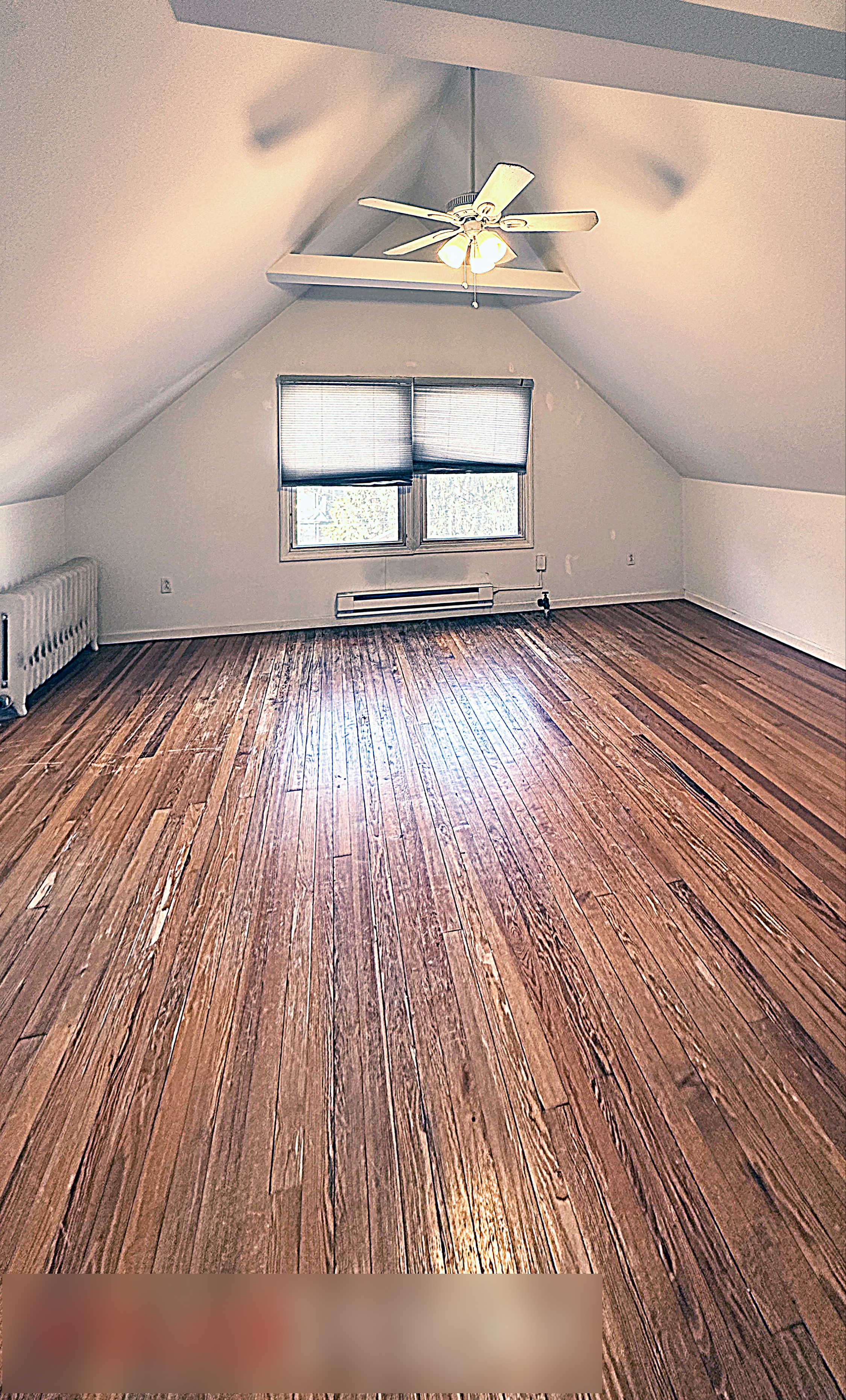 422 valley 3rd - Bedroom